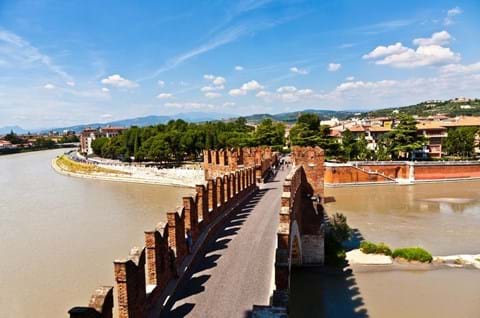 Explore Verona on a guided tour image