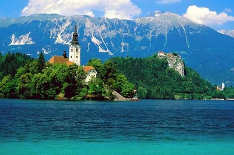 Visit Lake Bled on guided tour to Slovenia image